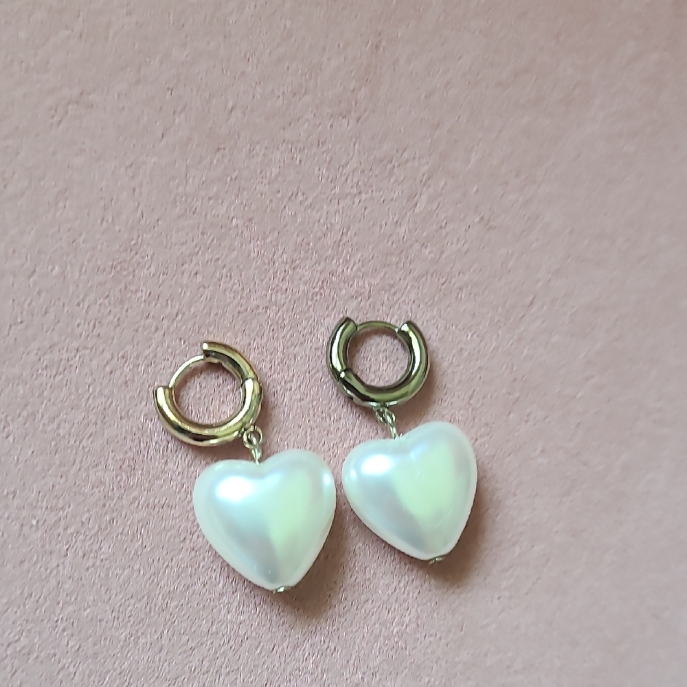 Loft Earrings & Stretchy Bracelet Set - Picture 8 of 10